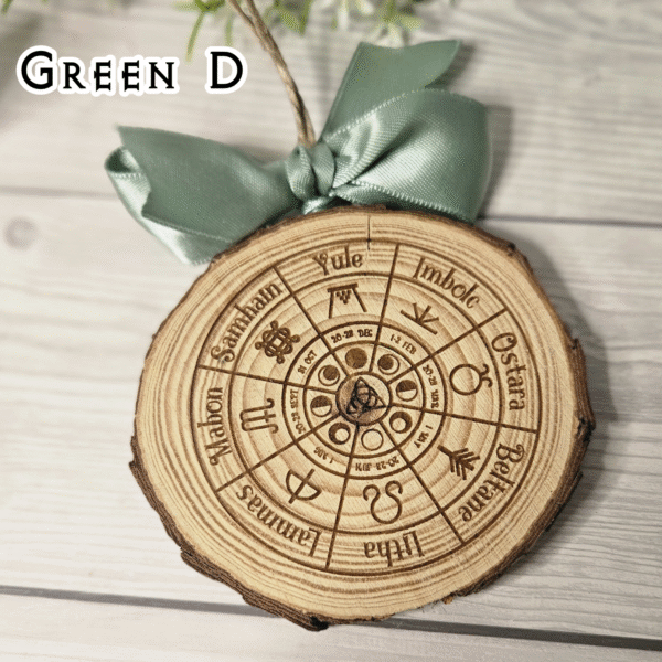 Jahreskreisfest Holzscheibe - Fairy Witch | Limited Edition – Bild 5