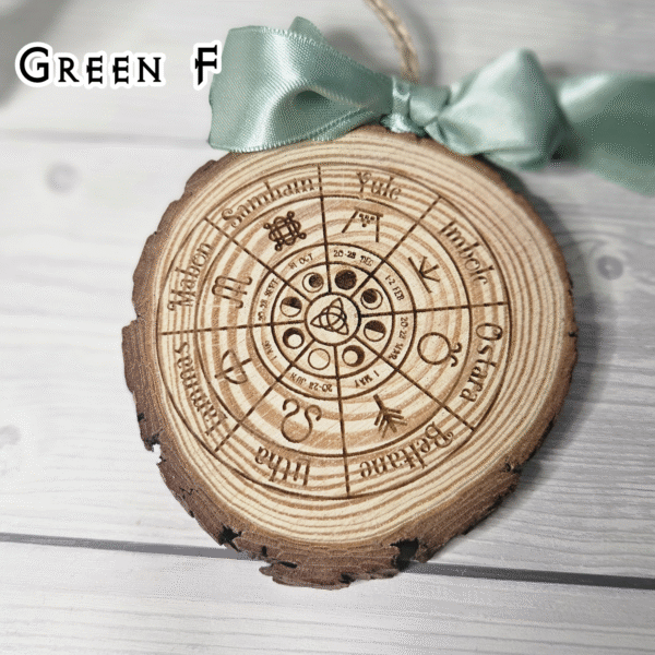 Jahreskreisfest Holzscheibe - Fairy Witch | Limited Edition – Bild 7