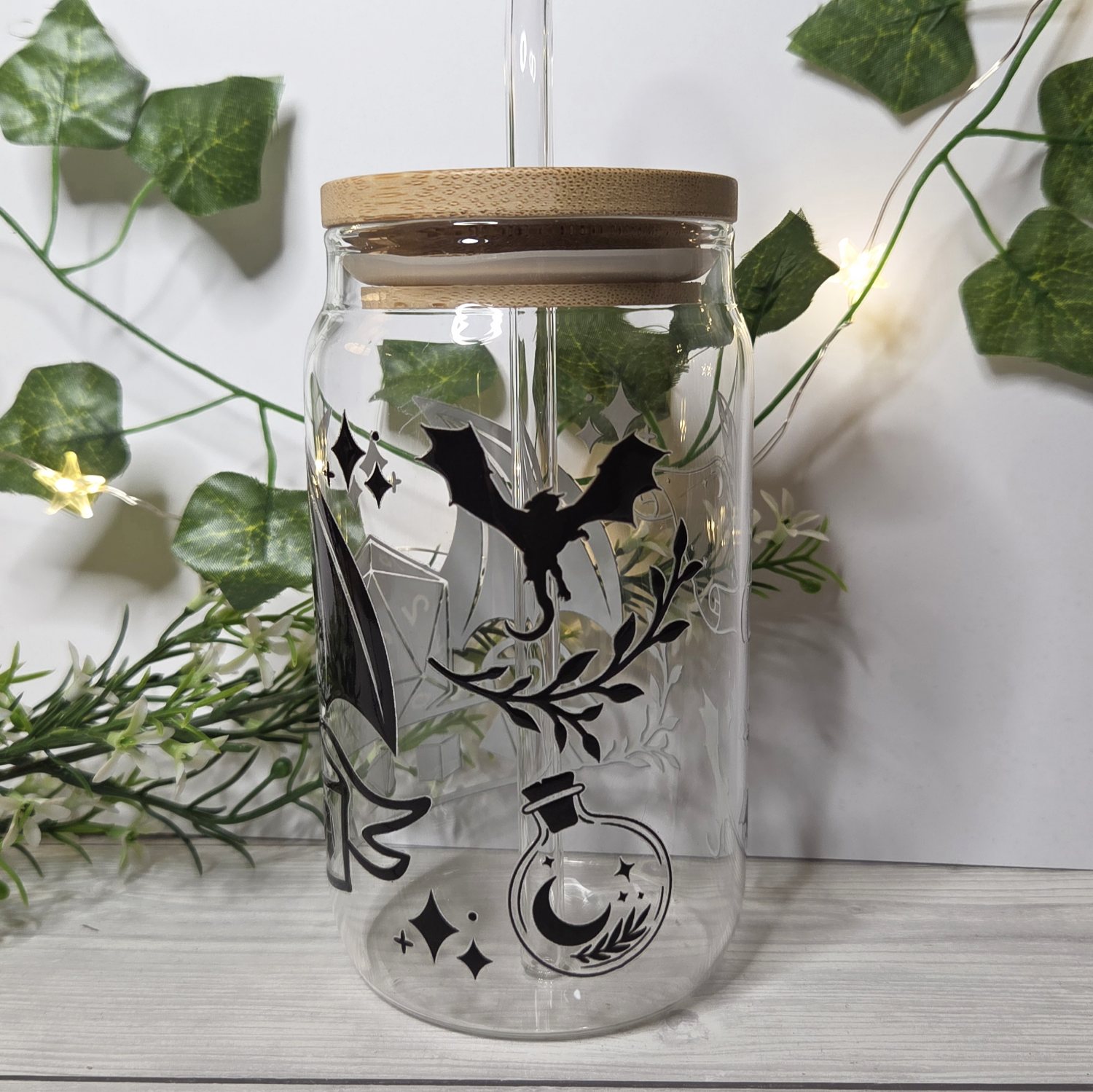 Winged Dice Trinkglas inklusive Strohhalm – Bild 2